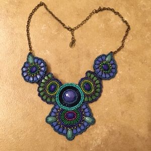 Bold collar necklace!